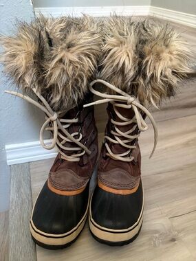 Sorel snow boots excellent condition